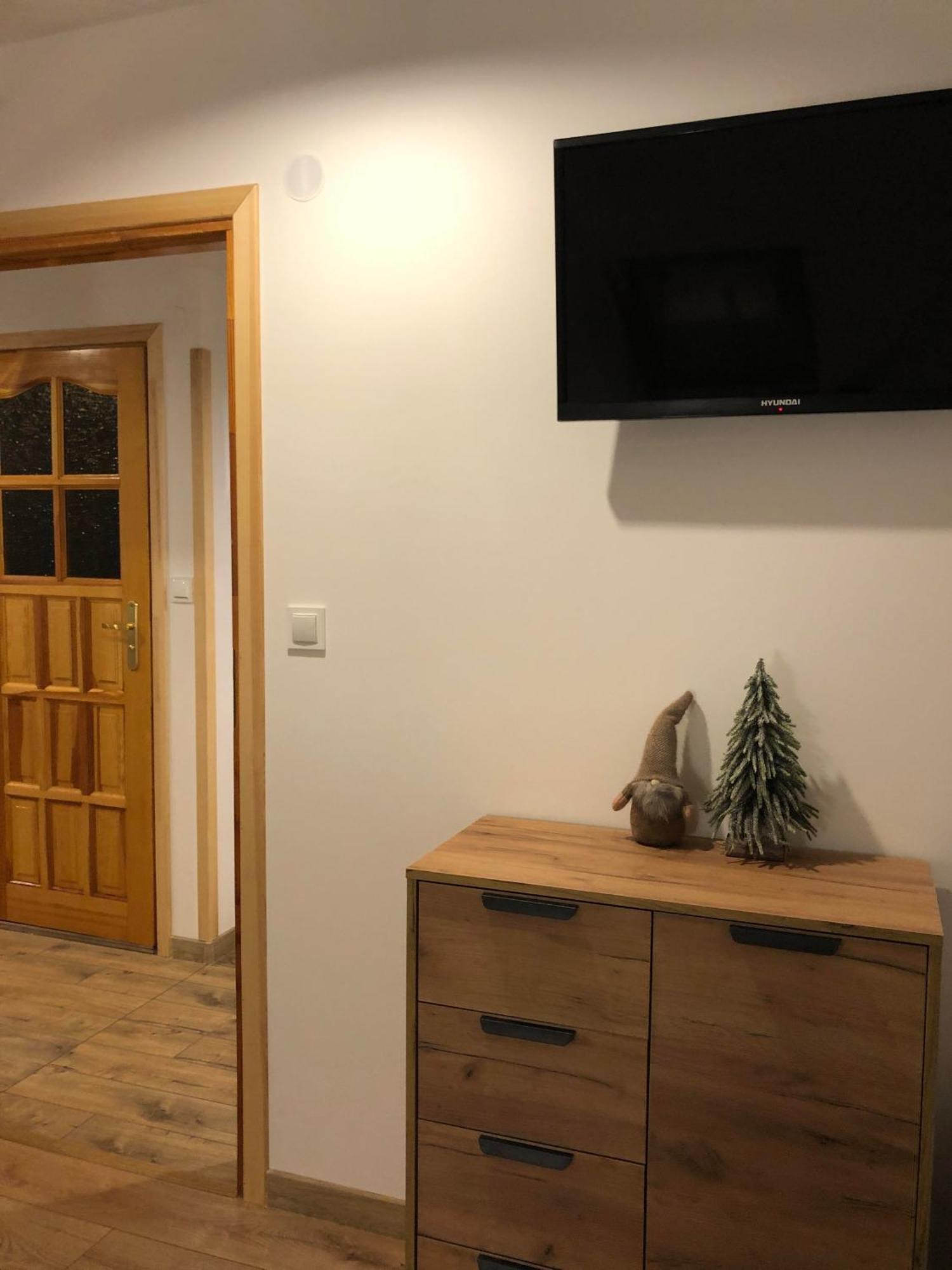 Dw Basia Pokoje I Apartament Bialka Tatrzanska Exterior foto