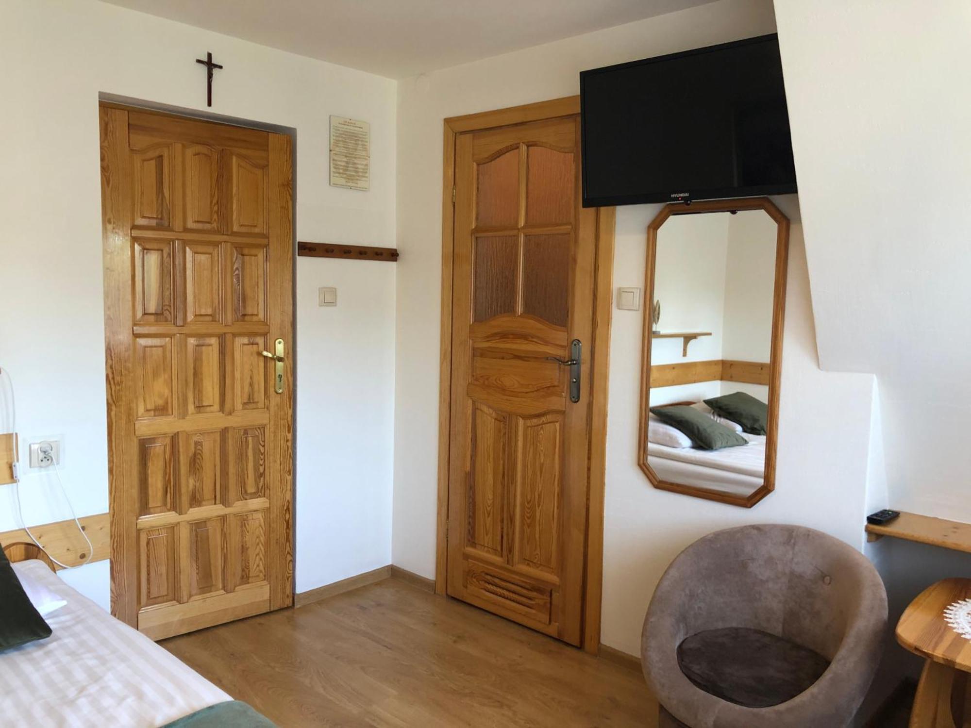 Dw Basia Pokoje I Apartament Bialka Tatrzanska Exterior foto